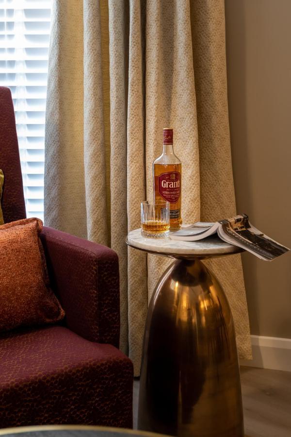 Pamper Yourself In Our Double Sized Copper Tub -2 Bedroom Villa Inverness Exterior foto